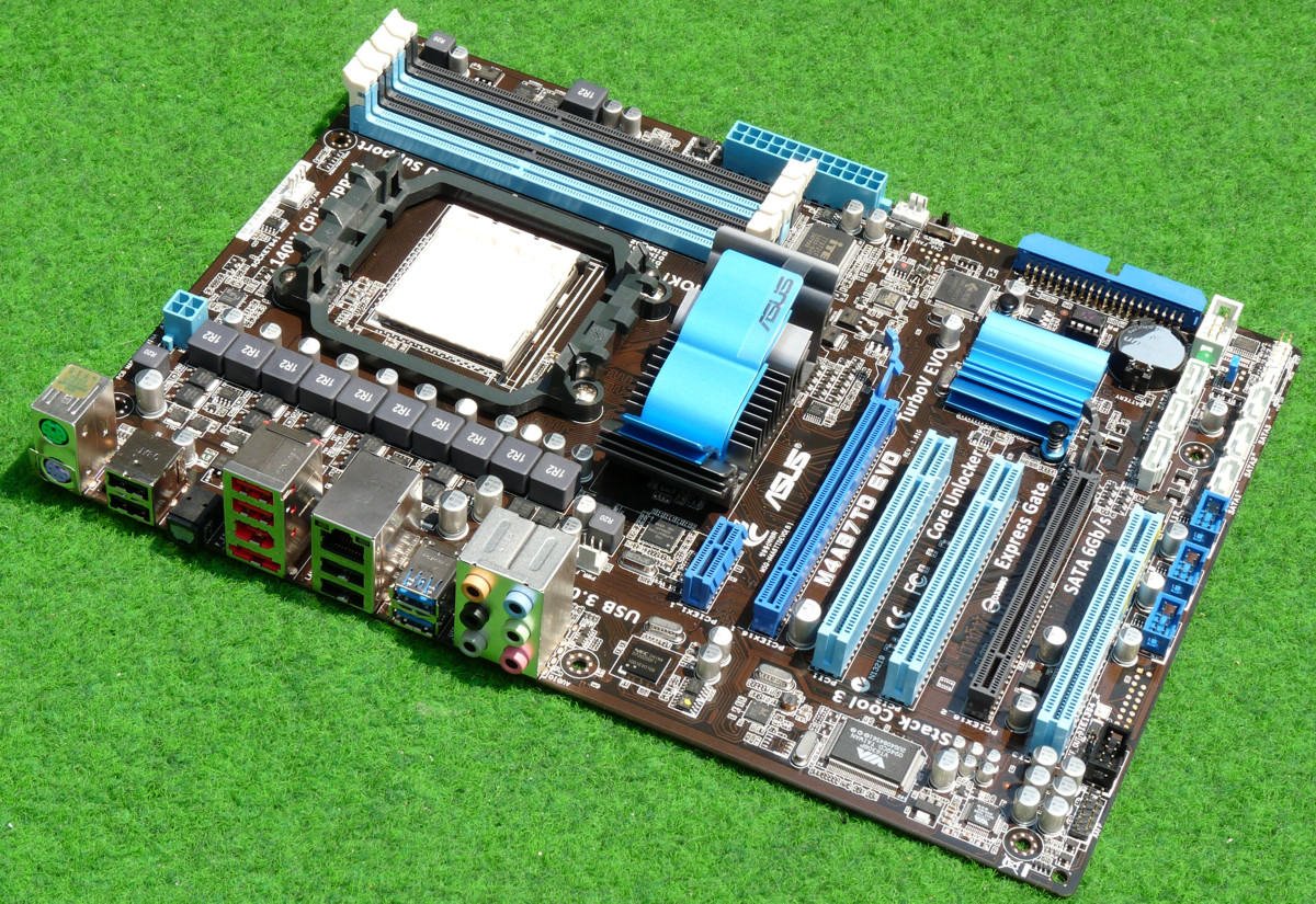 ASUS M4A87TD EVO Mainboard (AMD 870) – Hartware